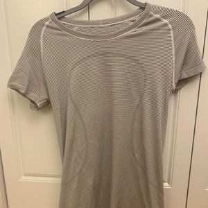 Lululemon Swiftly Tech Short Sleeve Shirt
